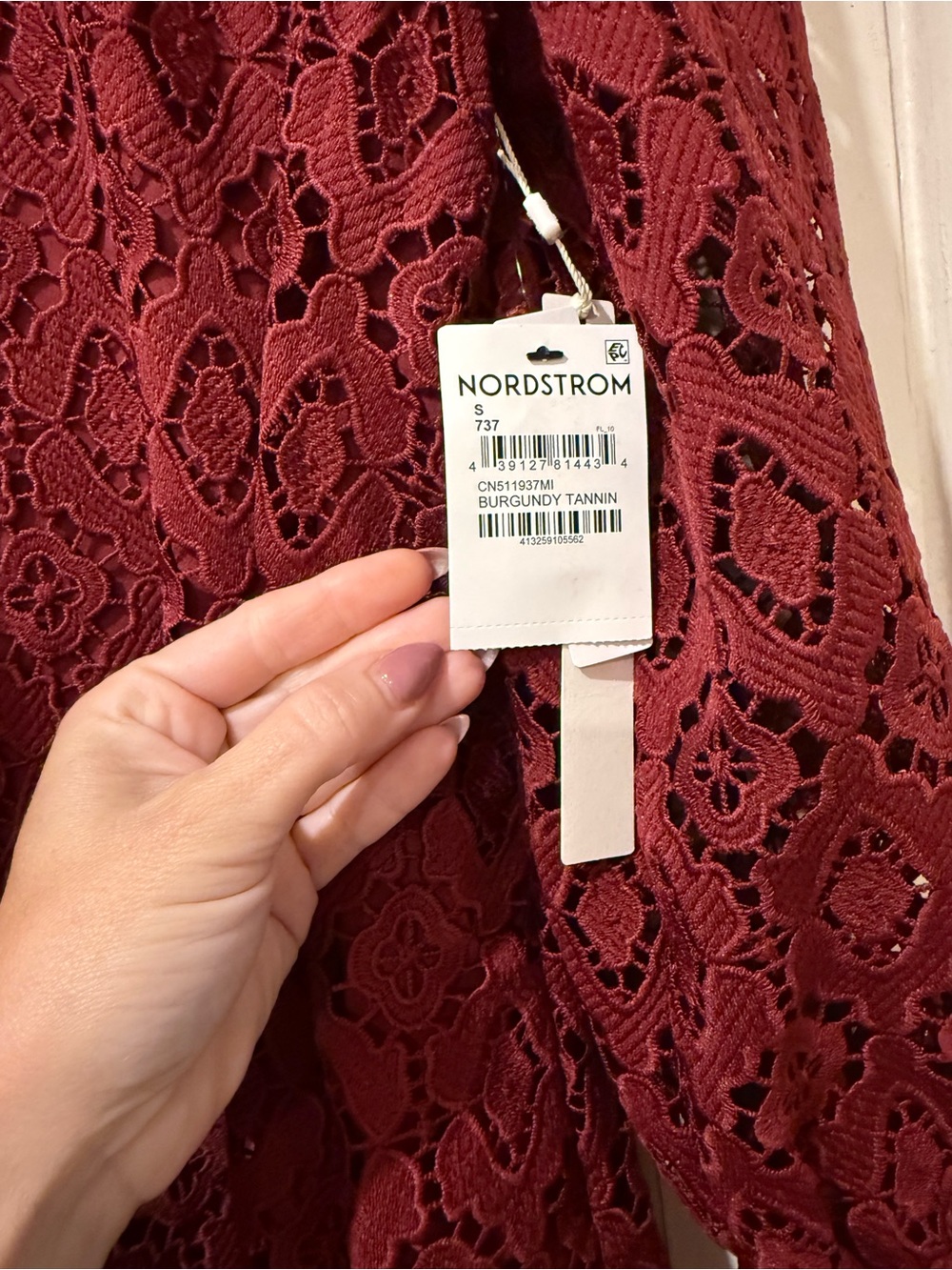 NWT Caslon Women's Burgundy Lace dress exclusively sold at Nordstrom - Picture 4 of 5
